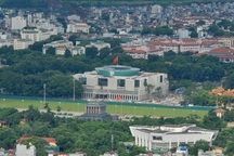 Cao ốc 8B Lê Trực cao gần... gấp đôi Nhà Quốc hội