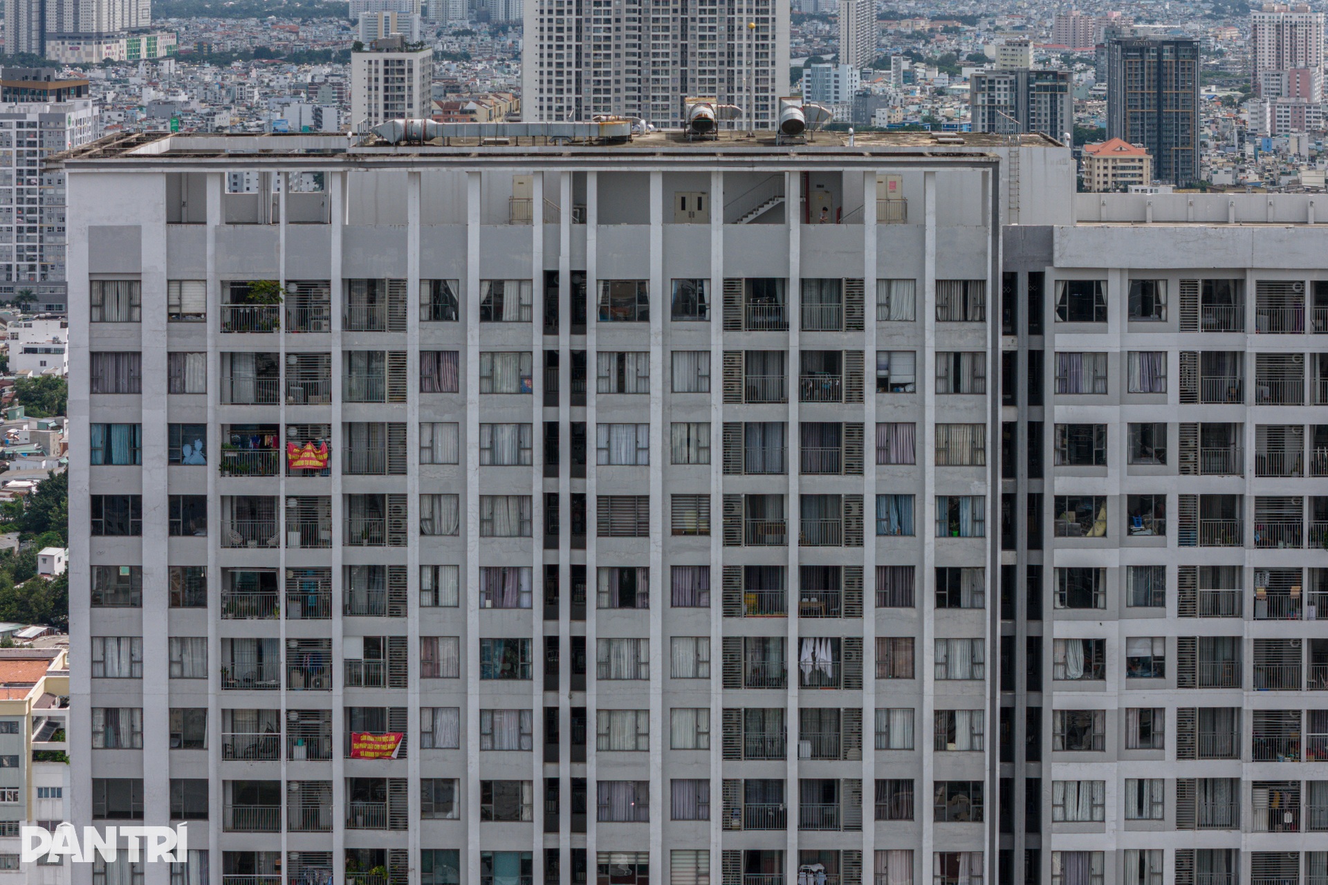 Phường chật chội nhất Việt Nam, mật độ dân số gấp 10 lần Singapore - 6 Phường chật chội nhất Việt Nam, mật độ dân số gấp 10 lần Singapore - 6
