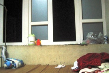 Khởi tố vụ án bé trai hơn 1 tuổi rơi từ tầng 4 viện Nhi Thanh Hóa