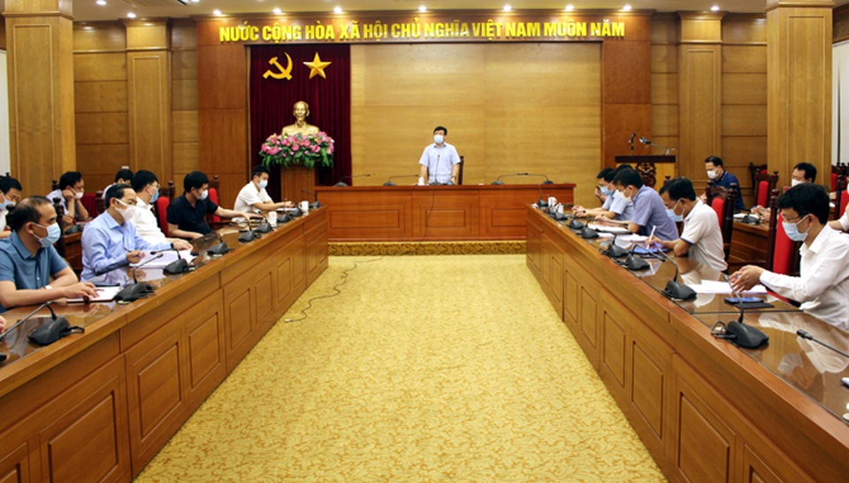 Thêm 8 ca nghi ngờ dương tính, Vĩnh Phúc họp khẩn ngay trong đêm - 1 Thêm 8 ca nghi ngờ dương tính, Vĩnh Phúc họp khẩn ngay trong đêm - 1
