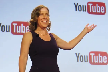 CEO YouTube từ chức