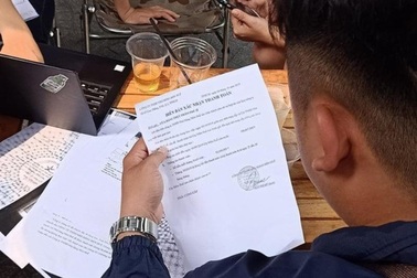 Người bán thịt heo, rau... cho Món Huế bị "truy lùng" nợ