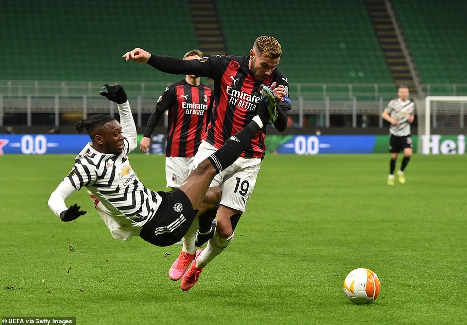Những khoảnh khắc Man Utd khiến AC Milan ngậm ngùi chia tay Europa League - 5
