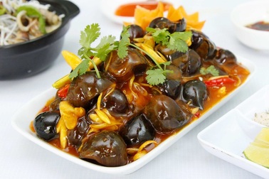 Ghé Hồ Tây thưởng thức món ốc ngon bình dân