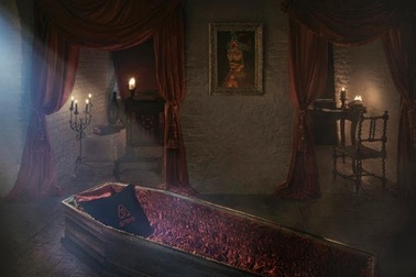 Lâu đài ma cà rồng mời khách ngủ trong quan tài