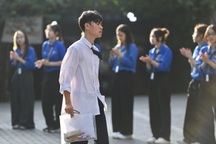 Kỳ thi tốt nghiệp đầu tiên theo chương trình mới: “Cái bẫy” của 2+2