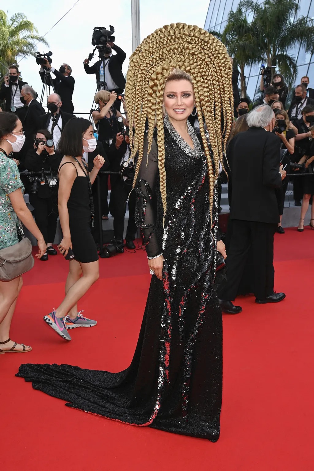 Kristen Stewart và dàn sao mặc đồ xấu nhất lịch sử thảm đỏ Cannes - 11