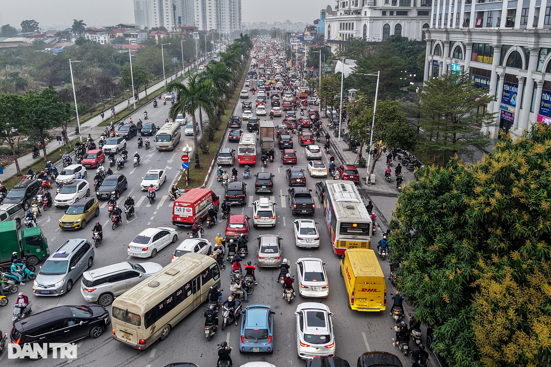 Giao thông khác biệt sau 1 tuần đóng ngã tư, ngắt đèn đỏ ở đường 8 làn xe - 10 Giao thông khác biệt sau 1 tuần đóng ngã tư, ngắt đèn đỏ ở đường 8 làn xe - 10
