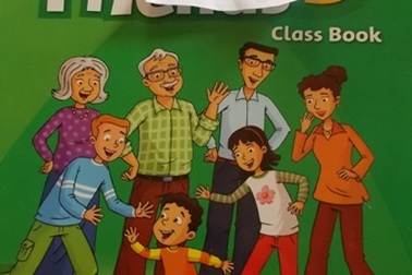 Xử phạt 5 đại lý bán sách lậu