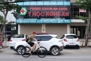 Vụ bác sĩ bơm sữa đậu nành "vẽ bệnh": Bỏ mặc bệnh nhân khi đang phẫu thuật