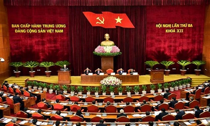 Trung uong thao luan ve nhan su lanh dao cac co quan nha nuoc