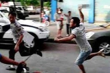 Công an điều tra vụ xô xát giữa 2 nam thanh niên, một người bị đâm tử vong