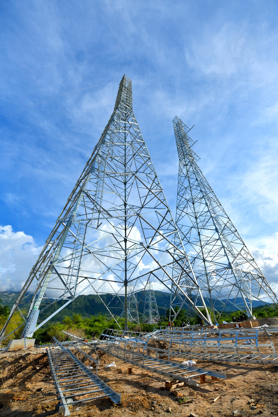 Dự án đường dây 500kV do tư nhân đầu tư tăng tốc về đích - 6 Dự án đường dây 500kV do tư nhân đầu tư tăng tốc về đích - 6