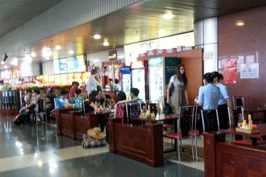 Chấm dứt tình trạng "chặt chém" giá dịch vụ tại sân bay Nội Bài