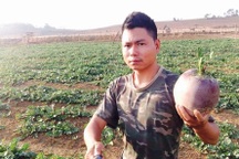 Chàng trai Việt làm giàu bên nước bạn Lào