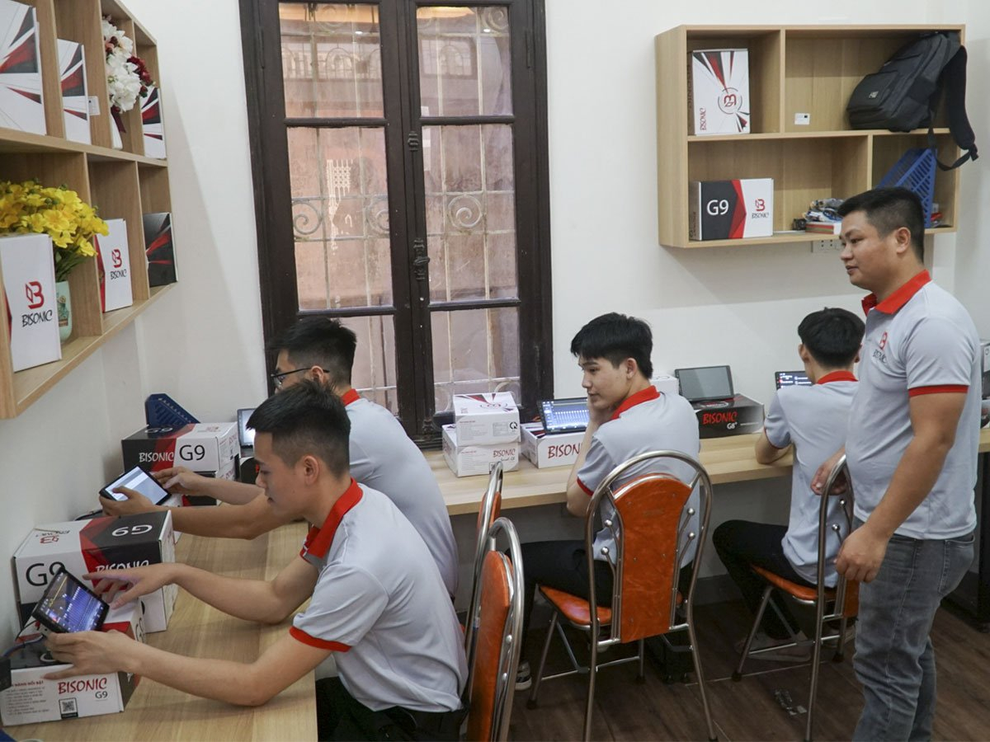 Màn hình Android cho ô tô Bisonic: Thương hiệu của thời đại - 1 Màn hình Android cho ô tô Bisonic: Thương hiệu của thời đại - 1