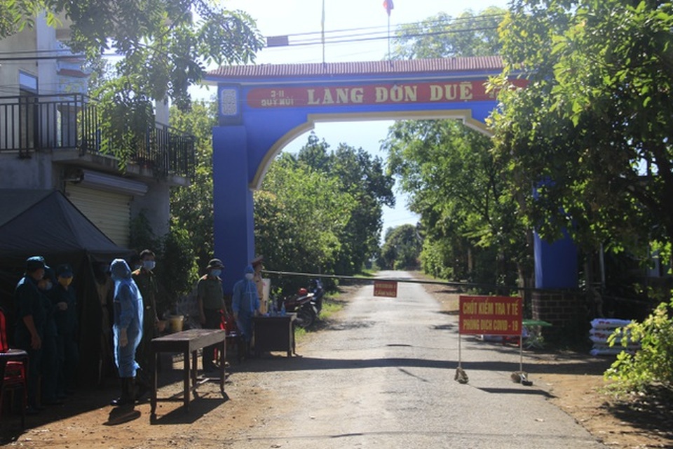 Quảng Trị: Hơn 15 ngày không có ca mắc bệnh, dỡ bỏ phong tỏa thêm 3 khu vực - 2 Quảng Trị: Hơn 15 ngày không có ca mắc bệnh, dỡ bỏ phong tỏa thêm 3 khu vực - 2