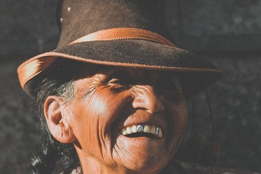 Nhiếp ảnh gia kể chuyện về cuộc sống con người qua những bức ảnh chân dung