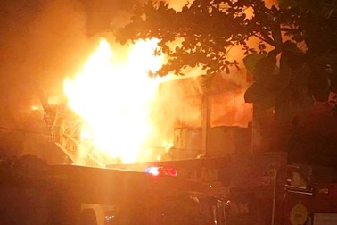 Cháy lớn tại trung tâm điện máy