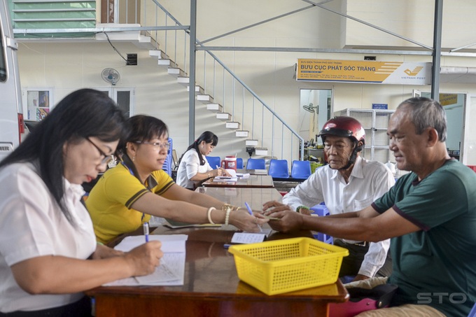 Sóc Trăng: Không để xảy ra khiếu nại nào về việc chi trả trợ cấp cho người có công - Ảnh 1.