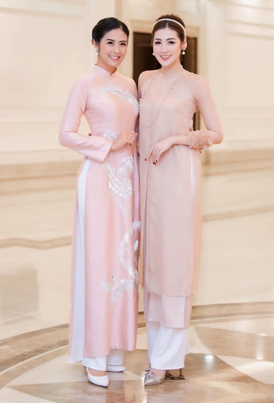 Bích Phương nhuộm tóc xanh, khoe đường cong nuột nà - 7 Bích Phương nhuộm tóc xanh, khoe đường cong nuột nà - 7