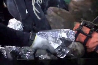 Tiết lộ bí mật cuộc giải cứu đội bóng Thái Lan