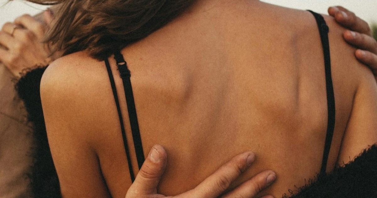 Chồng đêm nào cũng “đòi hỏi”, tôi ám ảnh mỗi khi tắt đèn phòng ngủ