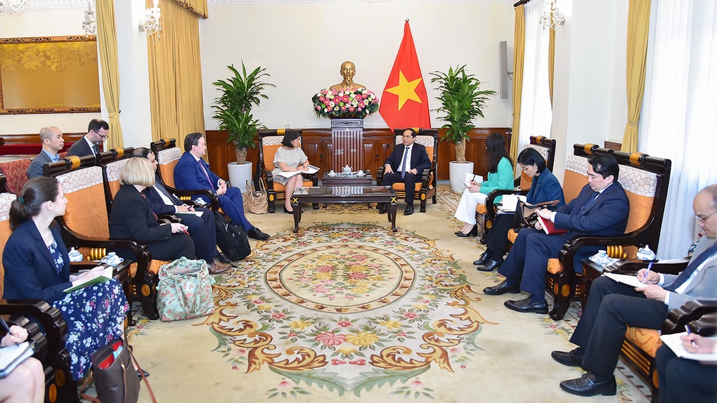 Mỹ đánh giá cao sự tham gia liên kết kinh tế khu vực của Việt Nam - 2 Mỹ đánh giá cao sự tham gia liên kết kinh tế khu vực của Việt Nam - 2