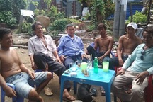 Sống ở đáy sông