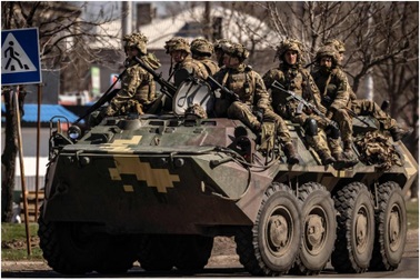 Ukraine - Nga trao đổi thêm tù binh giữa lúc chiến sự leo thang