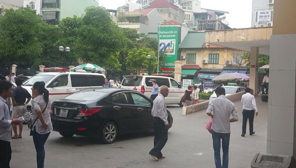 Lãnh đạo 3 bệnh viện lớn nhất Hà Nội lên tiếng vụ chặn xe cứu thương
