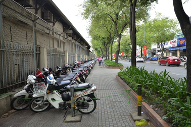 Sở GTVT TPHCM không đồng ý "nhường" vỉa hè cho bệnh viện