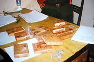 Triệt phá đường dây mua bán 264 bánh heroin