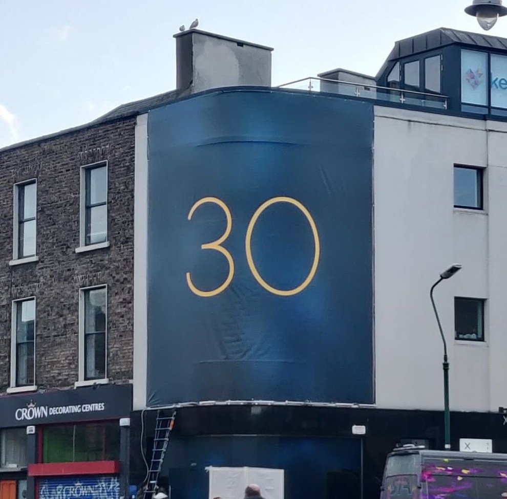 Họa mi nước Anh... thả thính toàn thế giới: Album 30 sắp ra mắt? - 2 Họa mi nước Anh... thả thính toàn thế giới: Album 30 sắp ra mắt? - 2