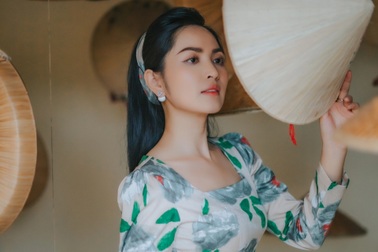 Ca sĩ Duyên Quỳnh: "Tôi muốn mang nhạc quê hương đến gần với khán giả trẻ"