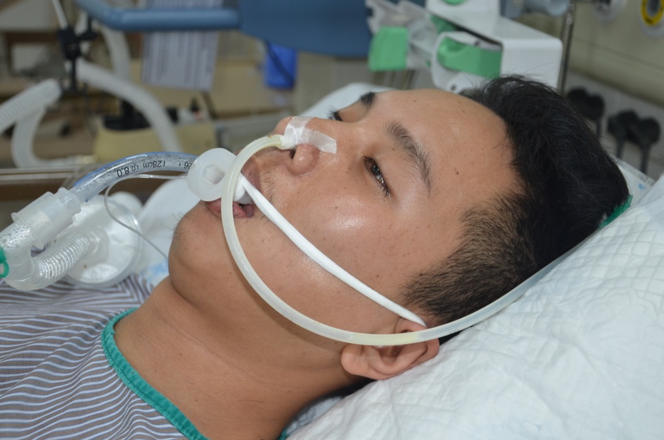 Rớt nước mắt cảnh chàng trai hiếu thảo đổ bệnh hiểm, cả gia đình khốn đốn - 3 Rớt nước mắt cảnh chàng trai hiếu thảo đổ bệnh hiểm, cả gia đình khốn đốn - 3