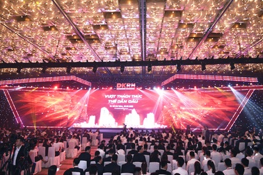 “Bùng nổ” tại sự kiện đình đám: “Vượt thách thức - Thế dẫn đầu” của Tập đoàn Danh Khôi