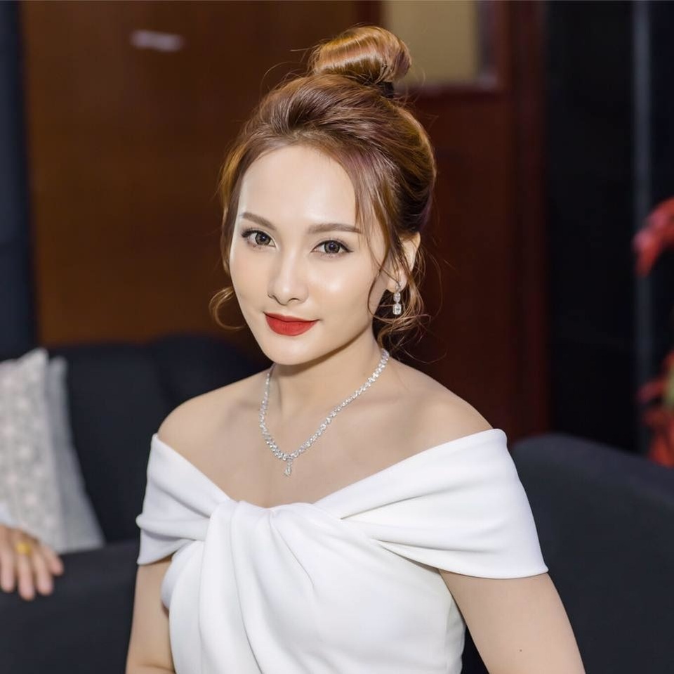 Ngỡ ngàng tên thật của MC Quyền Linh, ca sĩ Quang Lê và dàn sao - 2 Ngỡ ngàng tên thật của MC Quyền Linh, ca sĩ Quang Lê và dàn sao - 2