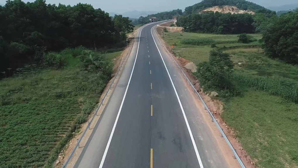 Thủ tướng đề nghị Hòa Bình xây dựng các sản phẩm du lịch chất lượng cao - 1 Thủ tướng đề nghị Hòa Bình xây dựng các sản phẩm du lịch chất lượng cao - 1