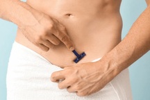 Chàng trai 28 tuổi đau đớn cầu cứu bác sĩ sau khi triệt lông vùng kín ở nhà