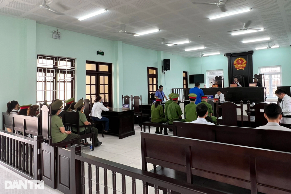 Tuyên án cựu cán bộ Trại giam Z30D đánh vào lưng, mông nữ phạm nhân - 1 Tuyên án cựu cán bộ Trại giam Z30D đánh vào lưng, mông nữ phạm nhân - 1