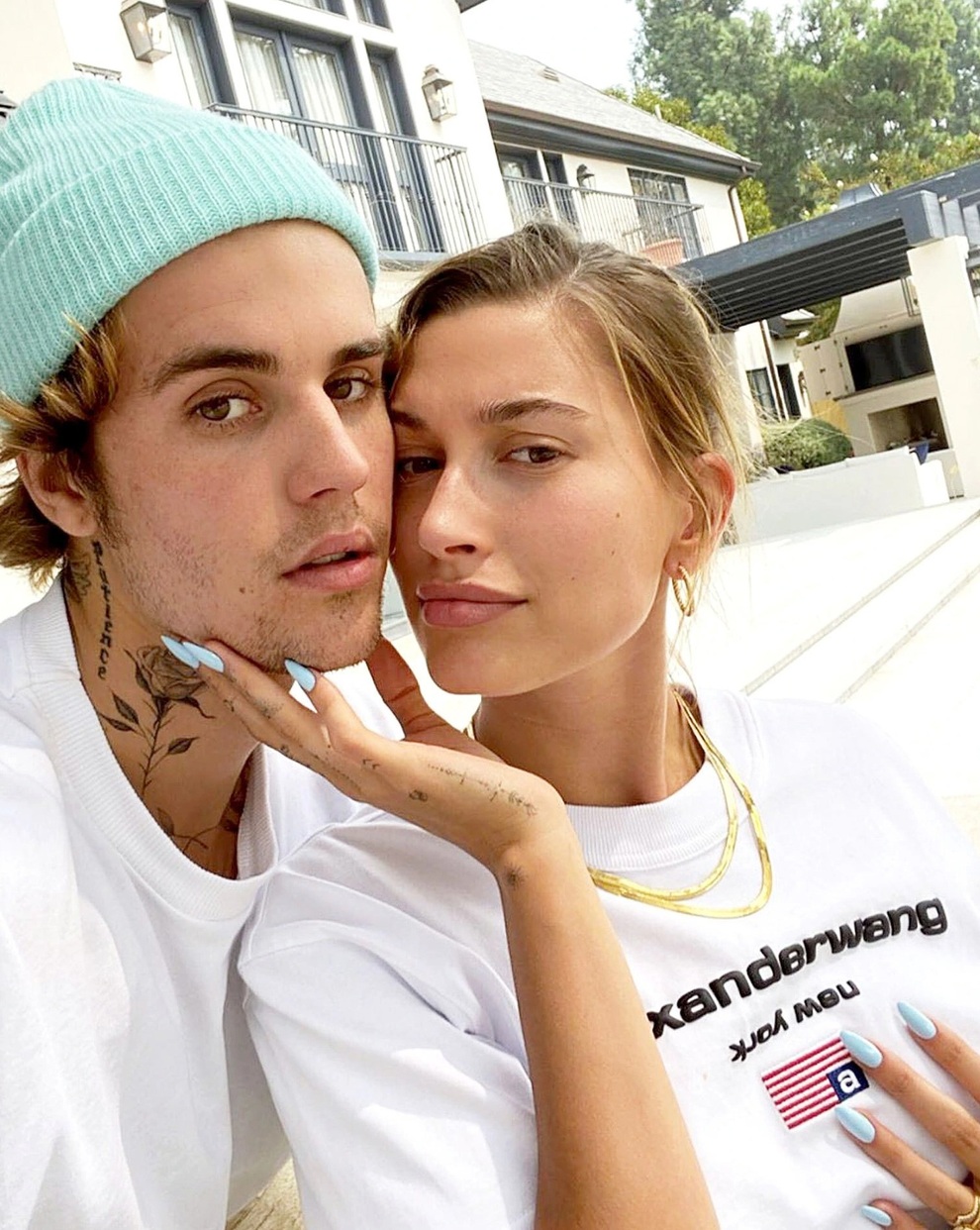 Nguyên nhân khiến Justin Bieber mang vẻ mặt khó ở tới Met Gala - 9 Nguyên nhân khiến Justin Bieber mang vẻ mặt khó ở tới Met Gala - 9