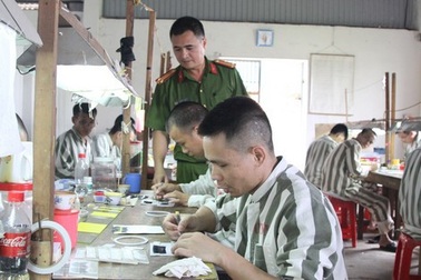 7.000 phạm nhân lao động ở ngoài trại, chỉ 1 người bỏ trốn