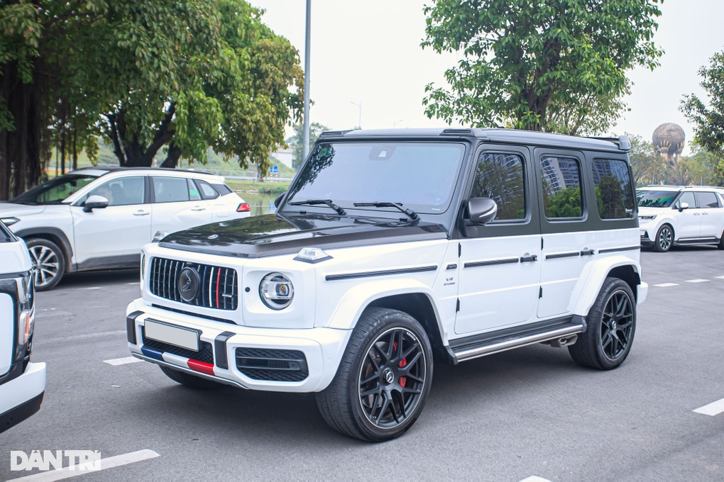 Dàn siêu xe trăm tỷ đồng hội tụ tại Hà Nội với nhiều mẫu được độ khủng - 13 Dàn siêu xe trăm tỷ đồng hội tụ tại Hà Nội với nhiều mẫu được độ khủng - 13