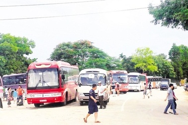 Dịch vụ thuê xe đi lễ lạt vào mùa "chặt chém"