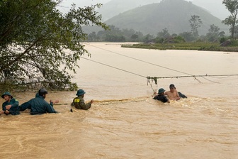 Sẽ xuyên đêm sơ tán người dân vùng lũ bằng mọi giá