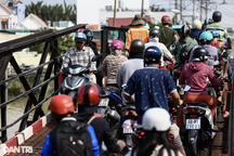 Ám ảnh kẹt xe trên 2 cầu sắt lâu đời ở cửa ngõ khu nam TPHCM