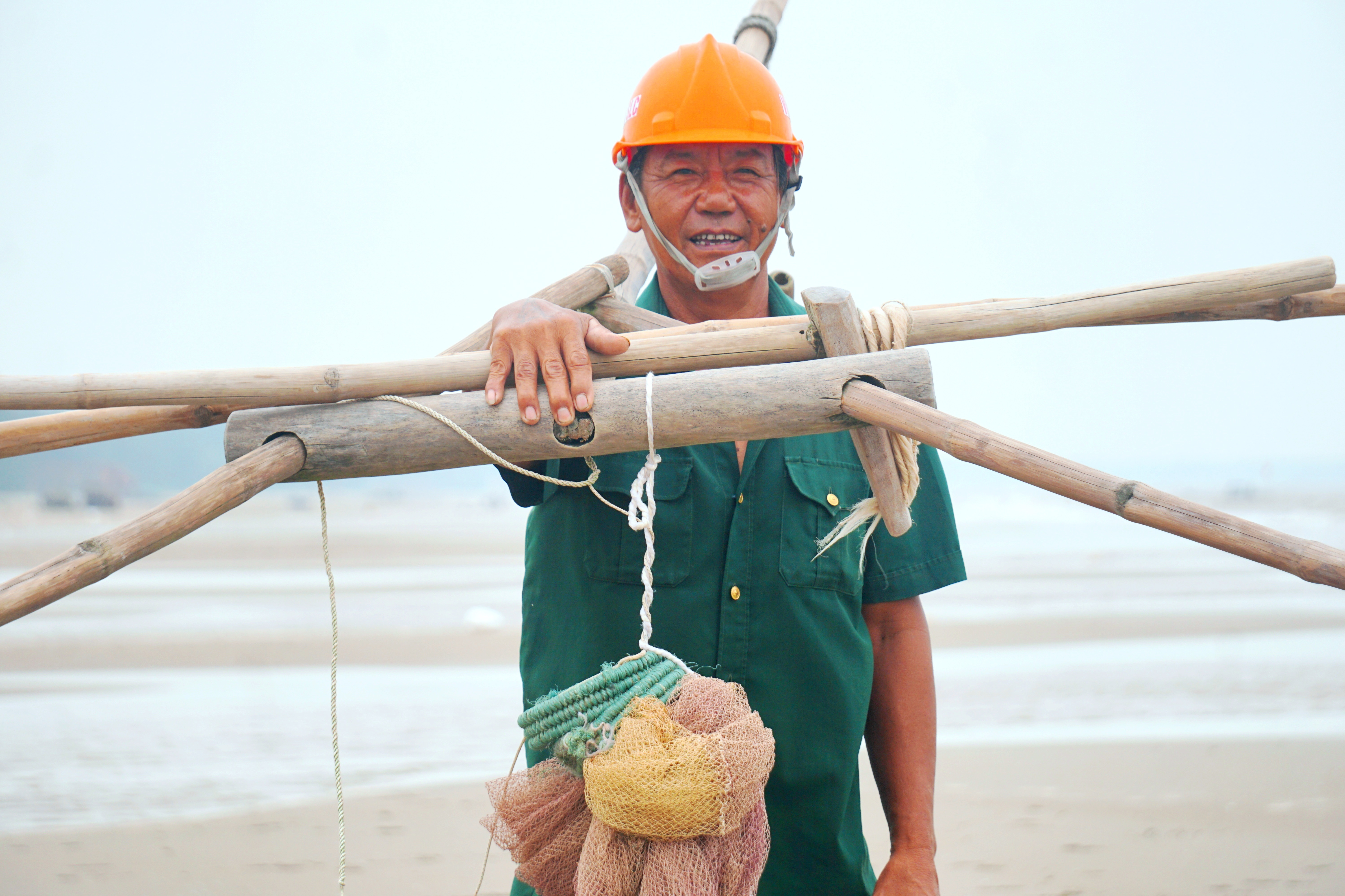 Độc chiêu nối dài đôi chân của ngư dân khi mưu sinh - 2 Độc chiêu nối dài đôi chân của ngư dân khi mưu sinh - 2