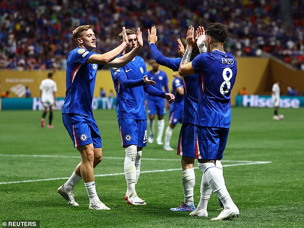 Trận đấu ở Club World Cup lập kỷ lục không mong muốn, CĐV oán trách FIFA - 2 Trận đấu ở Club World Cup lập kỷ lục không mong muốn, CĐV oán trách FIFA - 2