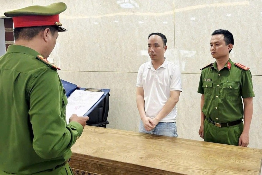 Tìm bị hại vụ giám đốc làm giả chứng chỉ y khoa - 1